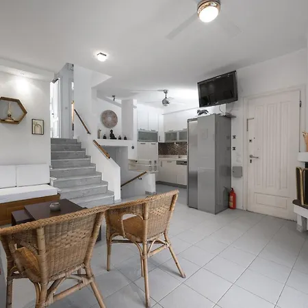 Margi Summer House By Luxlikehome