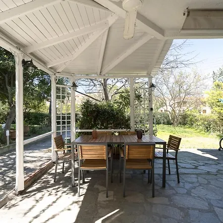 Villa Margi Summer House By Luxlikehome